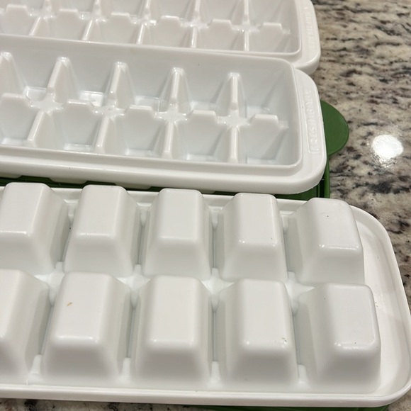 Bundle of Fresh Baby storage containers - Picture 3 of 3